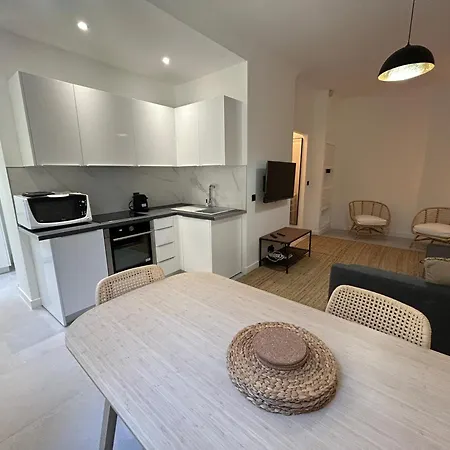 Palais De France Classic Charm *