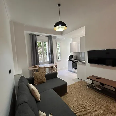 Palais De France Classic Charm ボーソレイユ